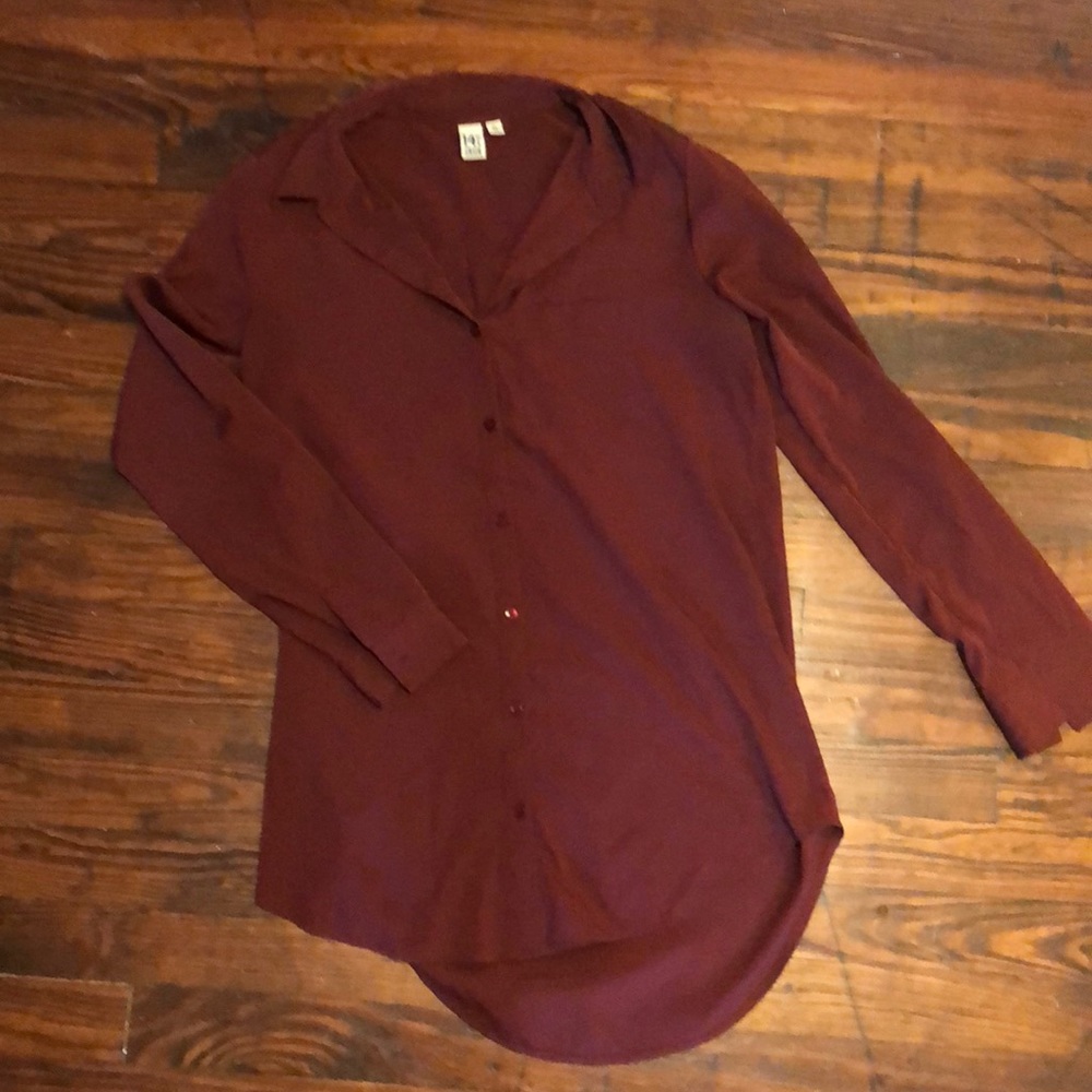 Collard button up